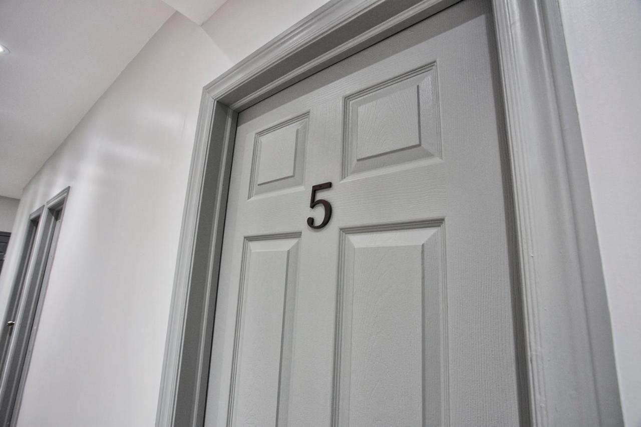 Toronto Rooms And Suites 외부 사진